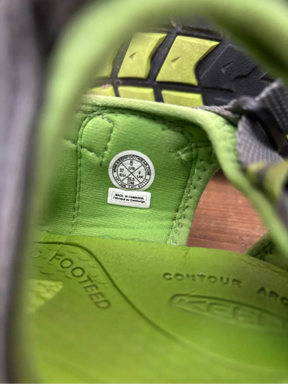 Kids Keen Sea Camp Gray and Lime Green Outdoor Sandals Boys Size 5